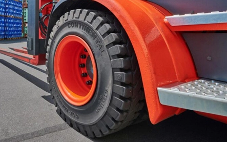 Continental utilise le noir de carbone récupéré de Pyrum Innovations dans ses pneus solides Super Elastic